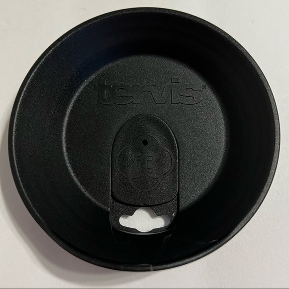 TERVIS RARE NC TAR HEELS (NWOT) 24 oz. TUMBLER - Picture 4 of 6